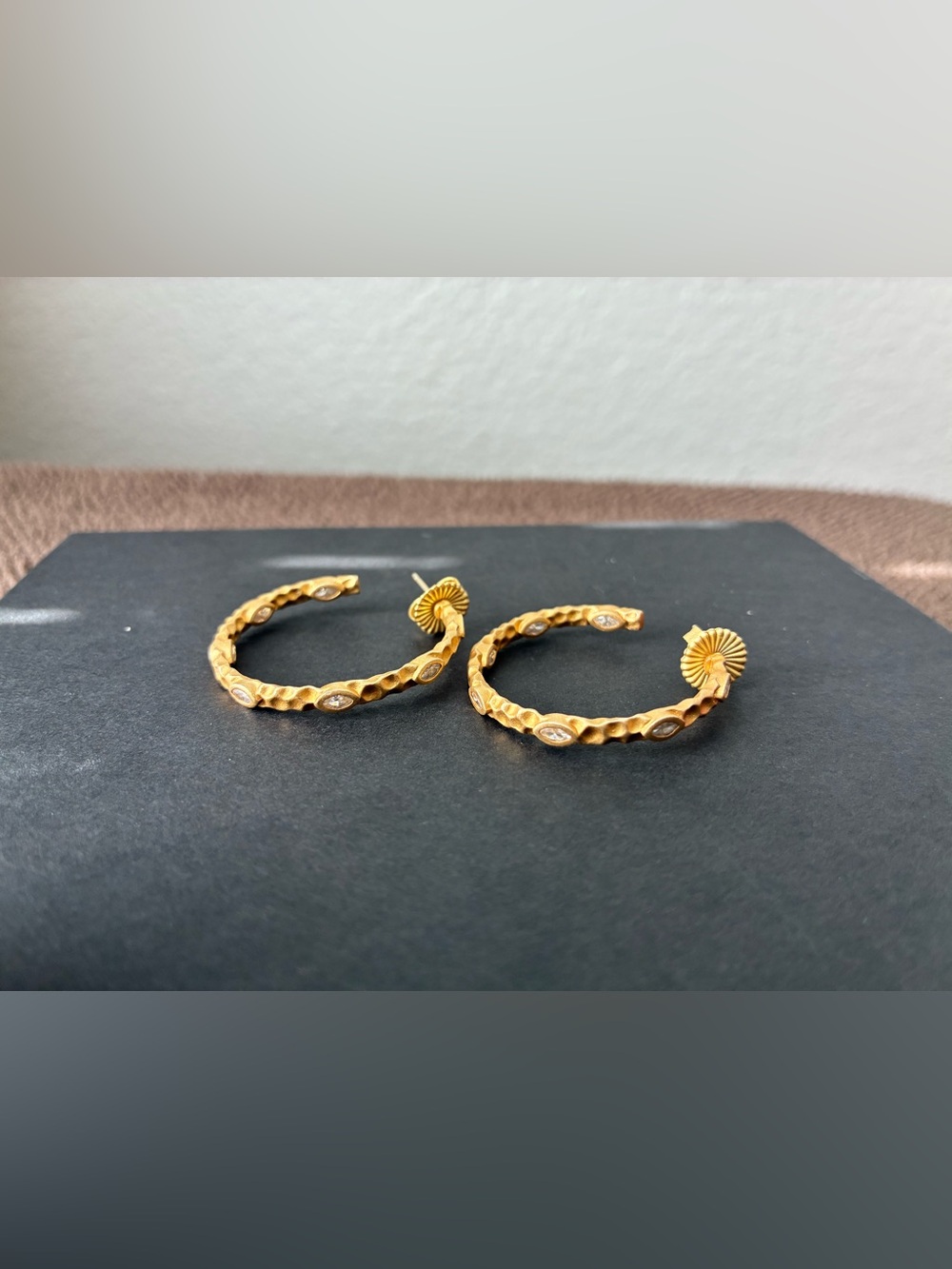 Freida Rothman EXCLUSIVE MARQUISE TEXTURED HOOP EARRINGS